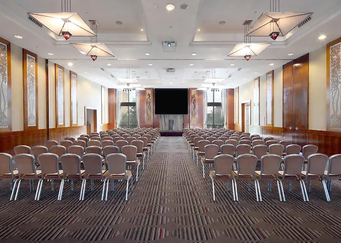Canary Riverside Plaza Hotel Londra